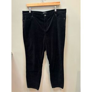 Well Worn women’s 14 straight cut velvet pants